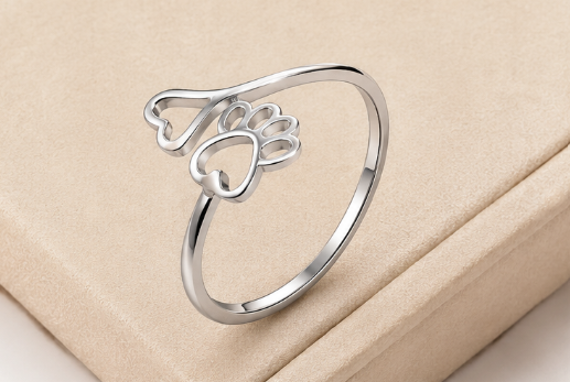 Love & Paw Ring