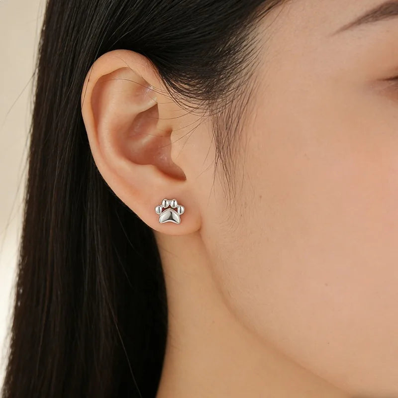 Paw earring - 925 Sterling Silver